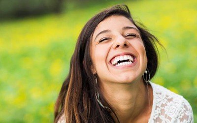 Woman with flawless, healthy smile